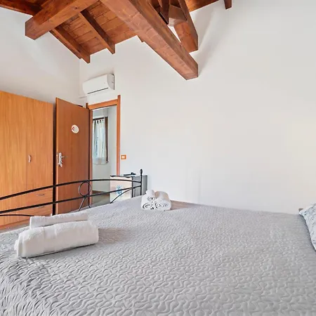 Valparaiso Casa 特乌拉达